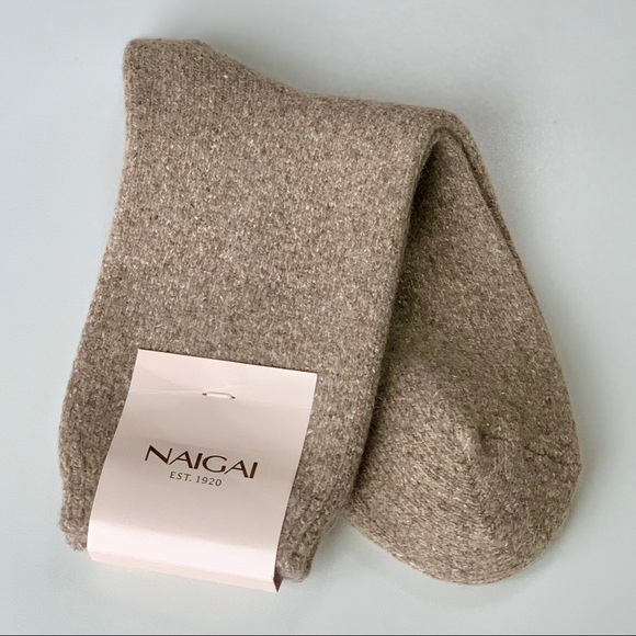 2/$30 - NWT Naigai Crew Socks - Made in Japan - Picture 3 of 9